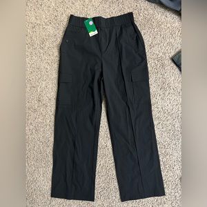 Large Halara Cargo Pants